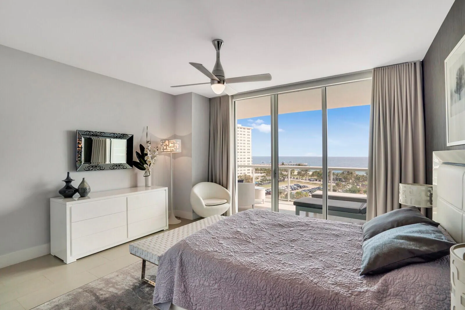 1 N Ocean Boulevard, #702