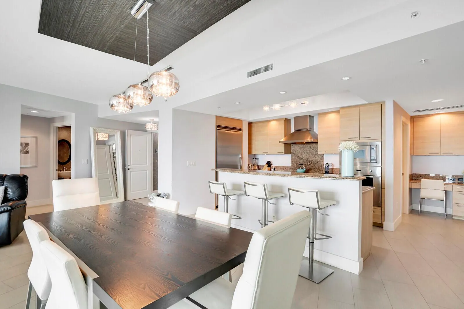 1 N Ocean Boulevard, #702