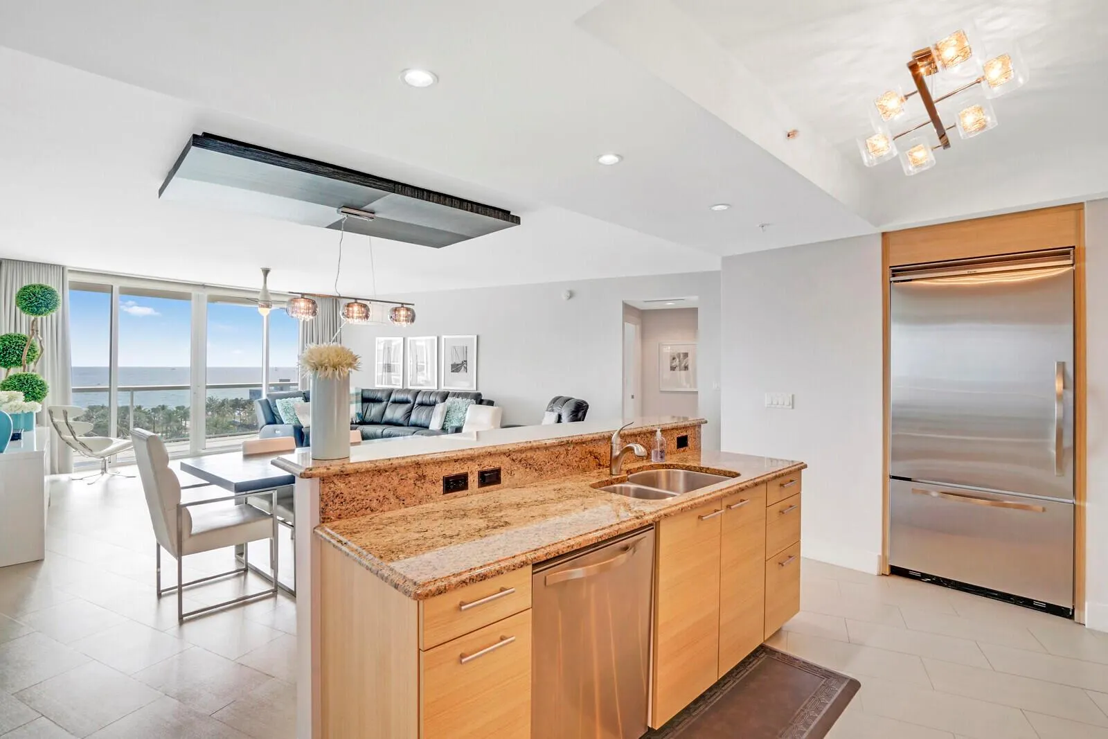 1 N Ocean Boulevard, #702