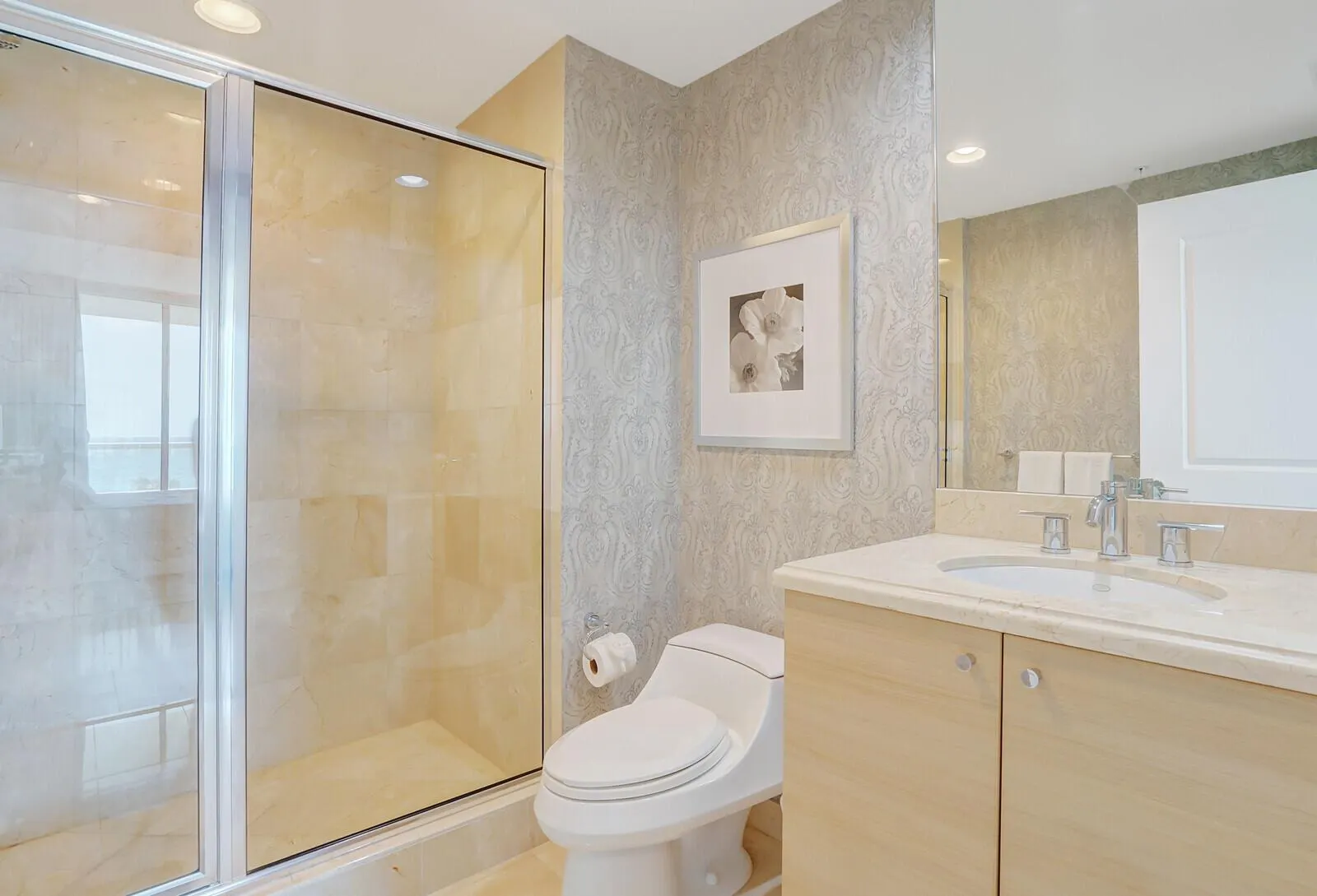 1 N Ocean Boulevard, #702