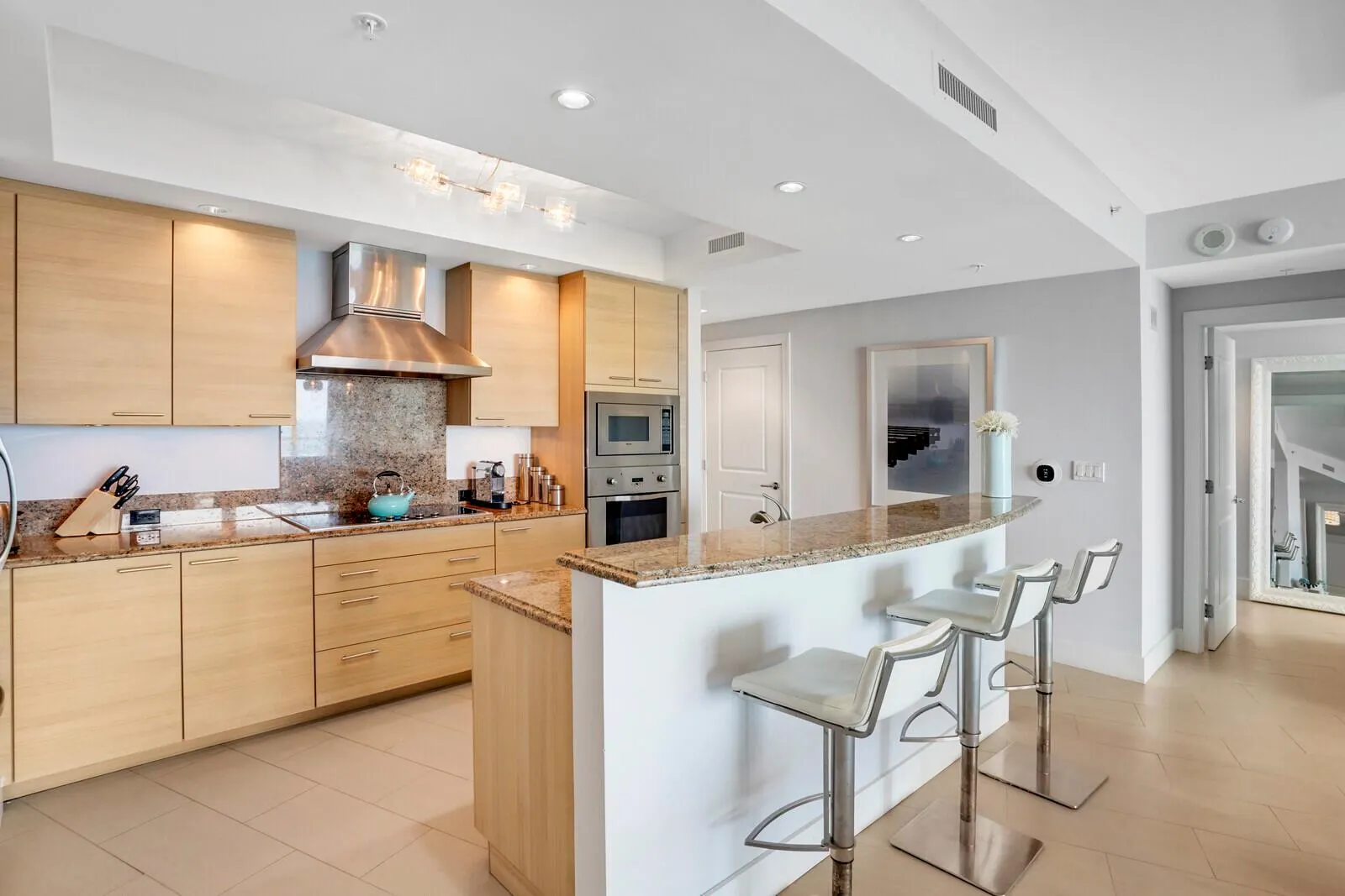 1 N Ocean Boulevard, #702
