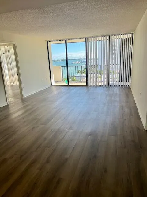 5600 N Flagler Drive, #1110