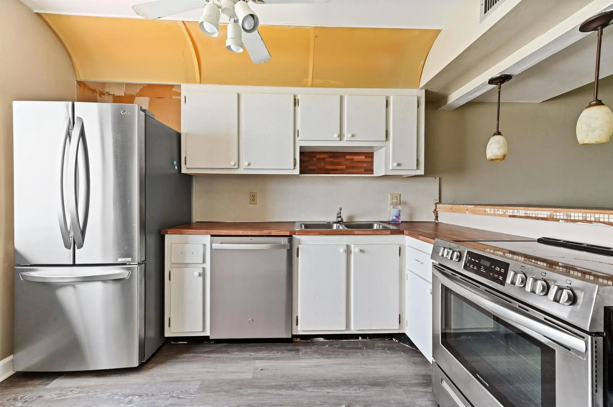 4080 Tivoli Court, #202