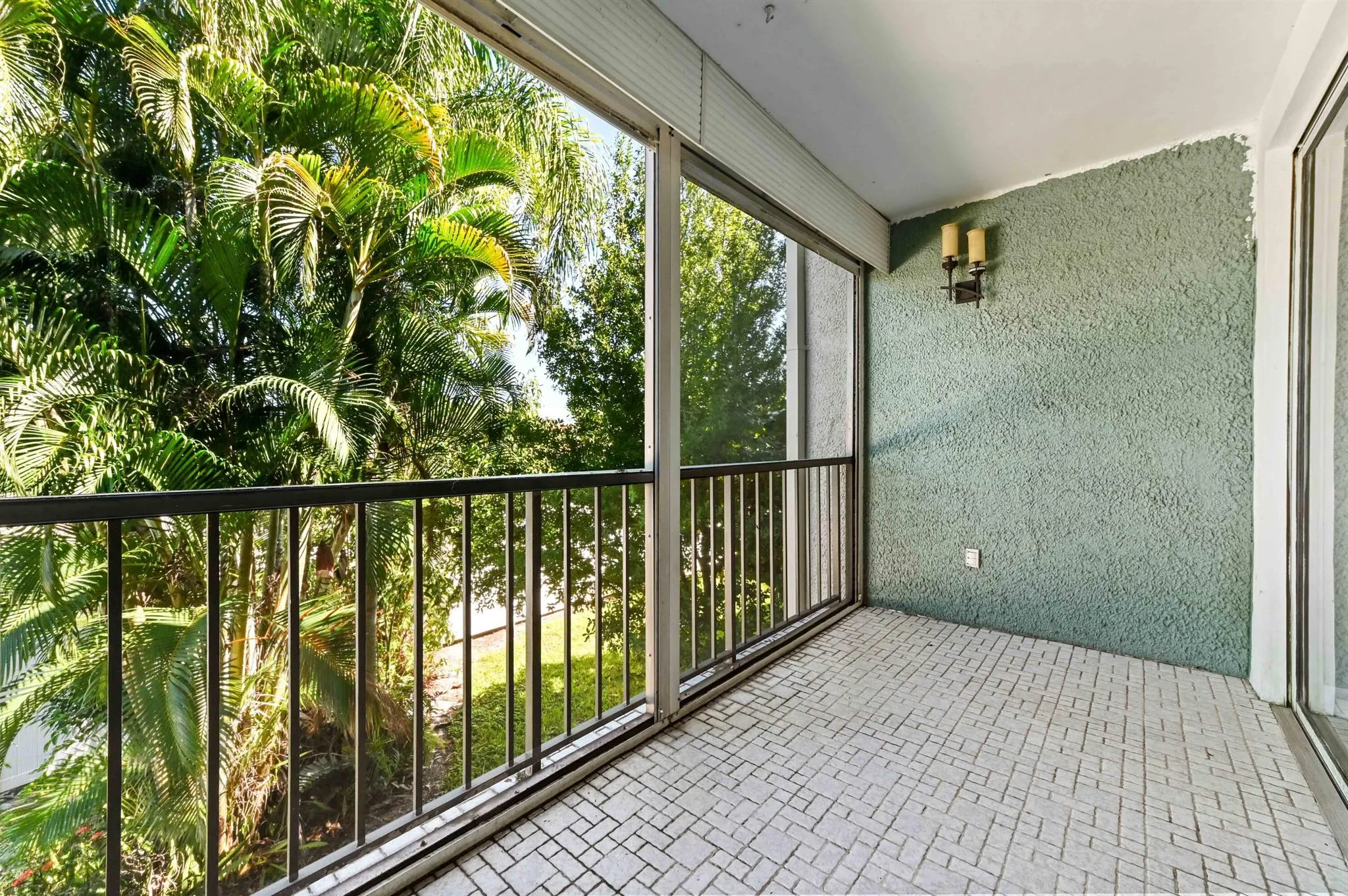 4080 Tivoli Court, #202