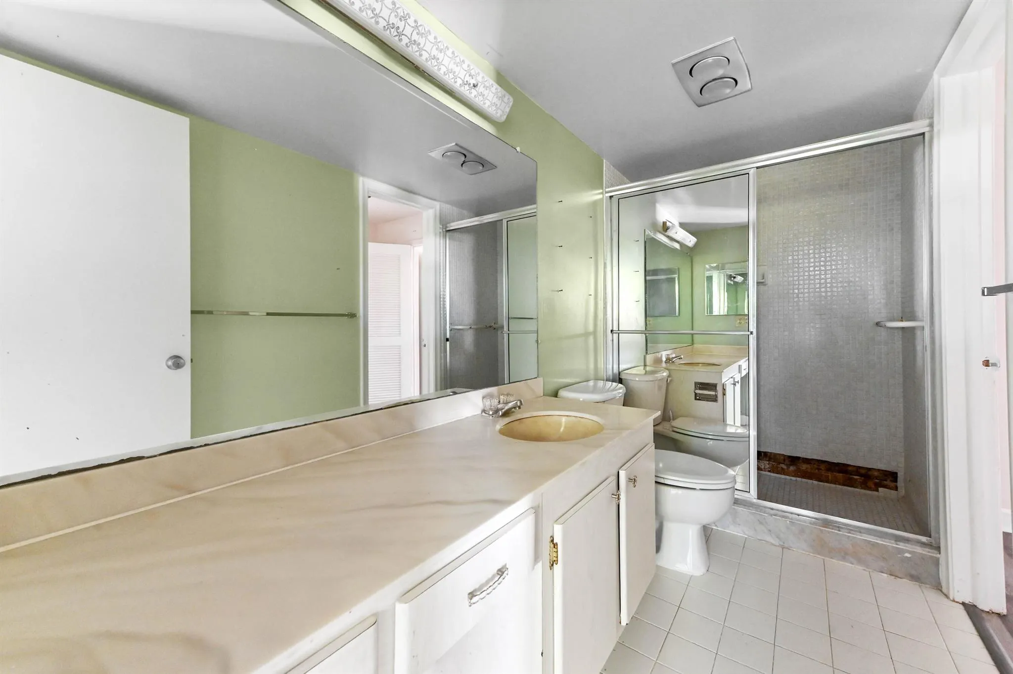 4080 Tivoli Court, #202