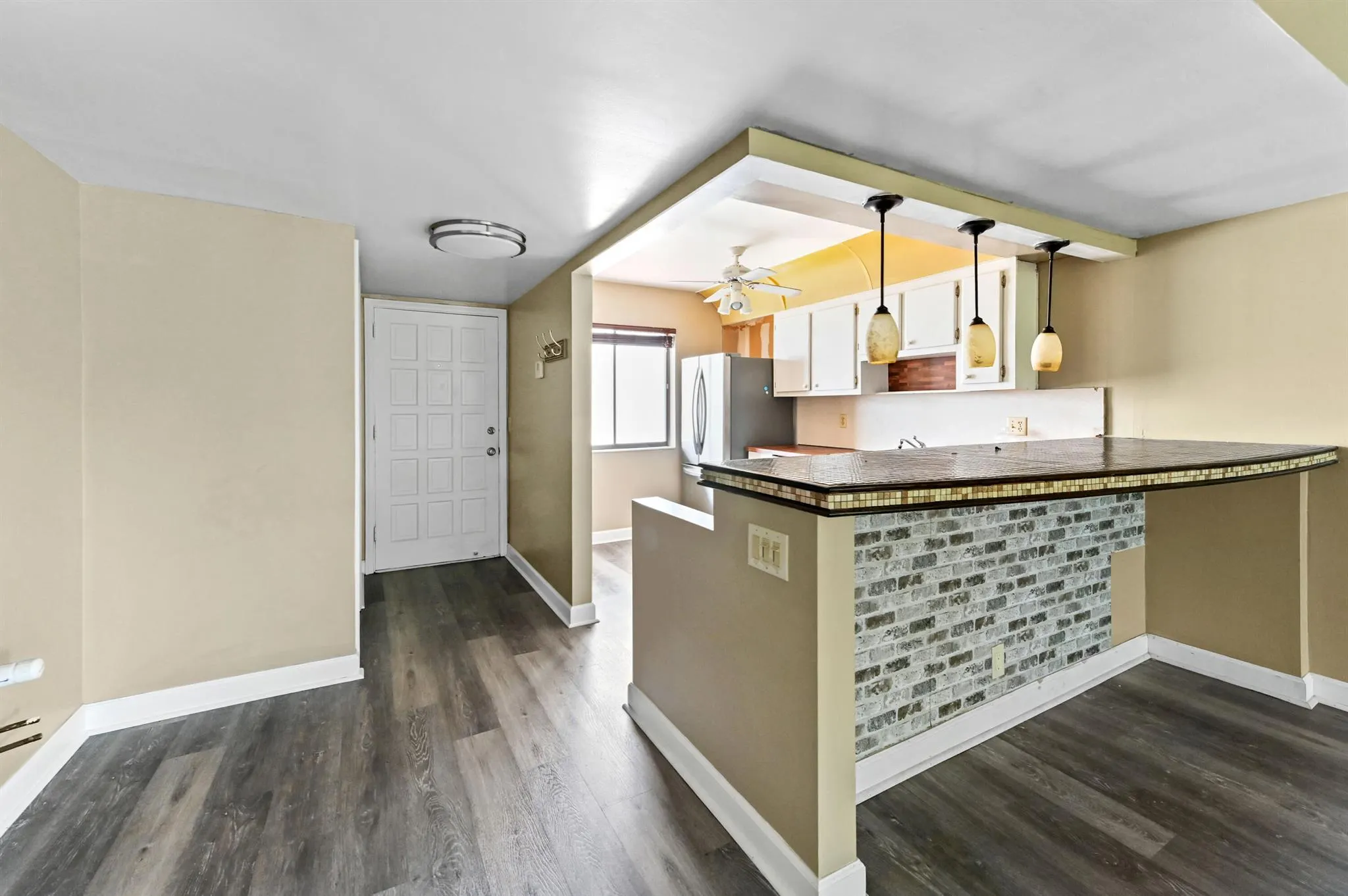 4080 Tivoli Court, #202
