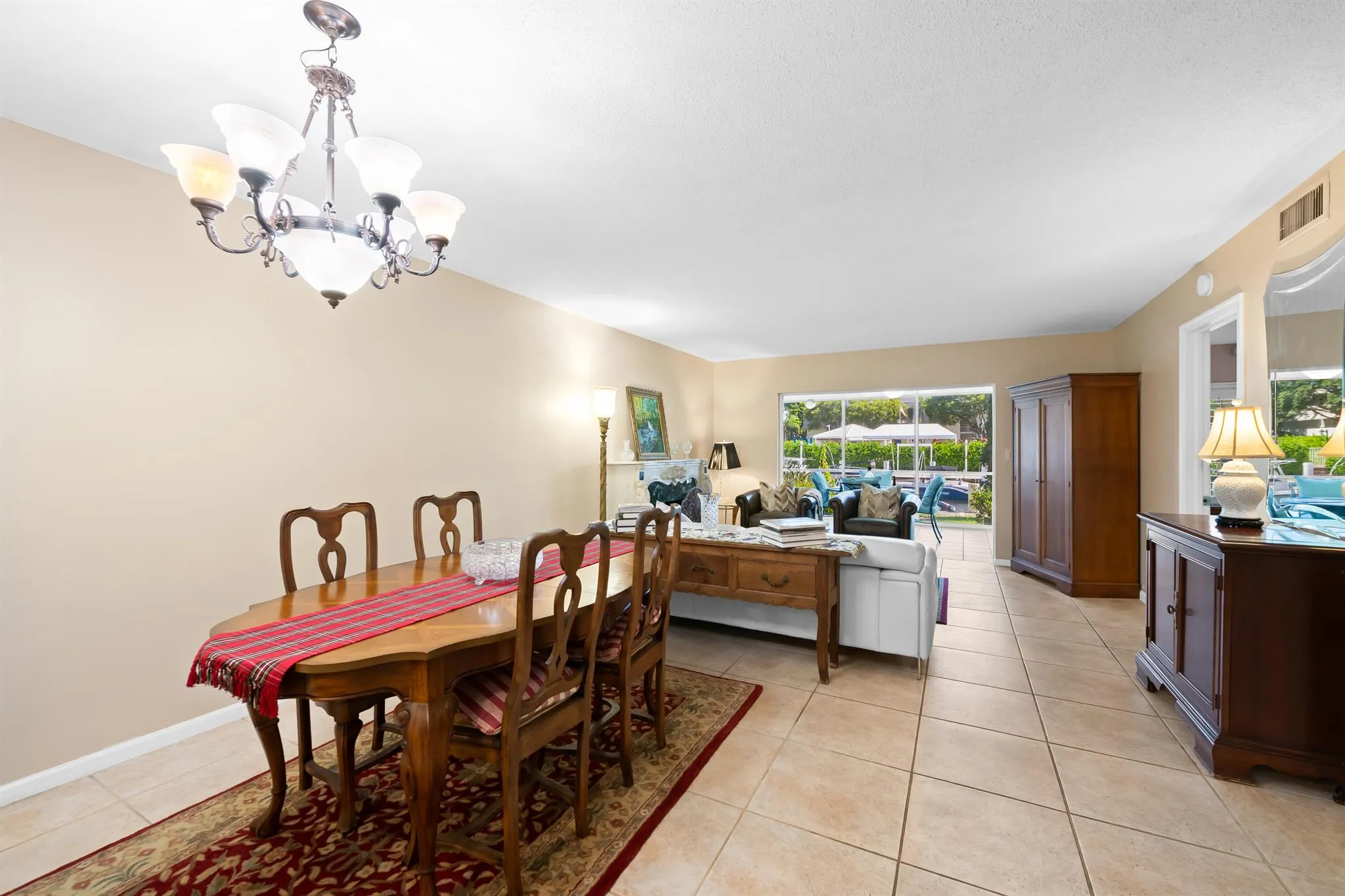 5900 NE 7th Avenue, #106n