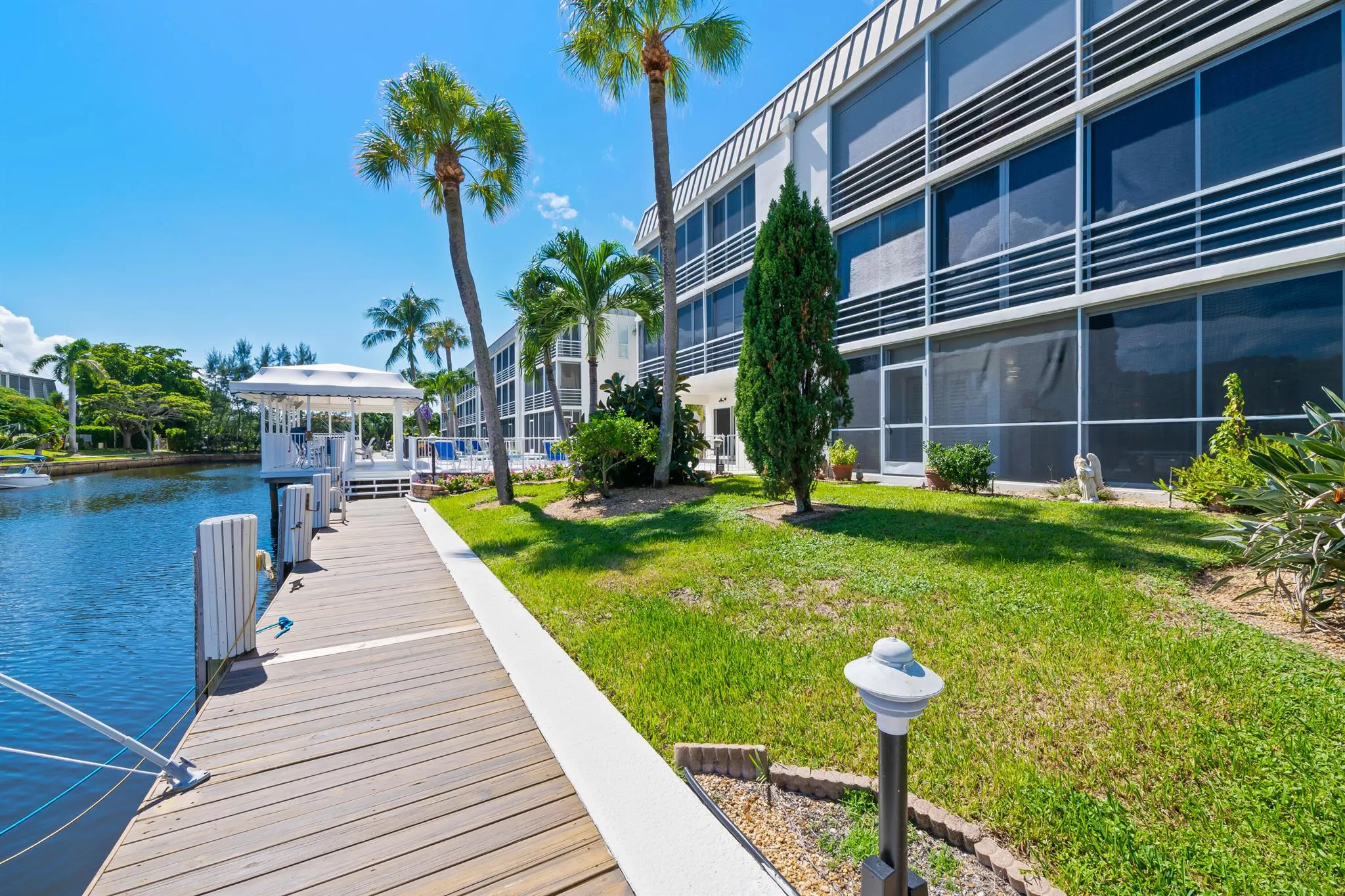 5900 NE 7th Avenue, #106n