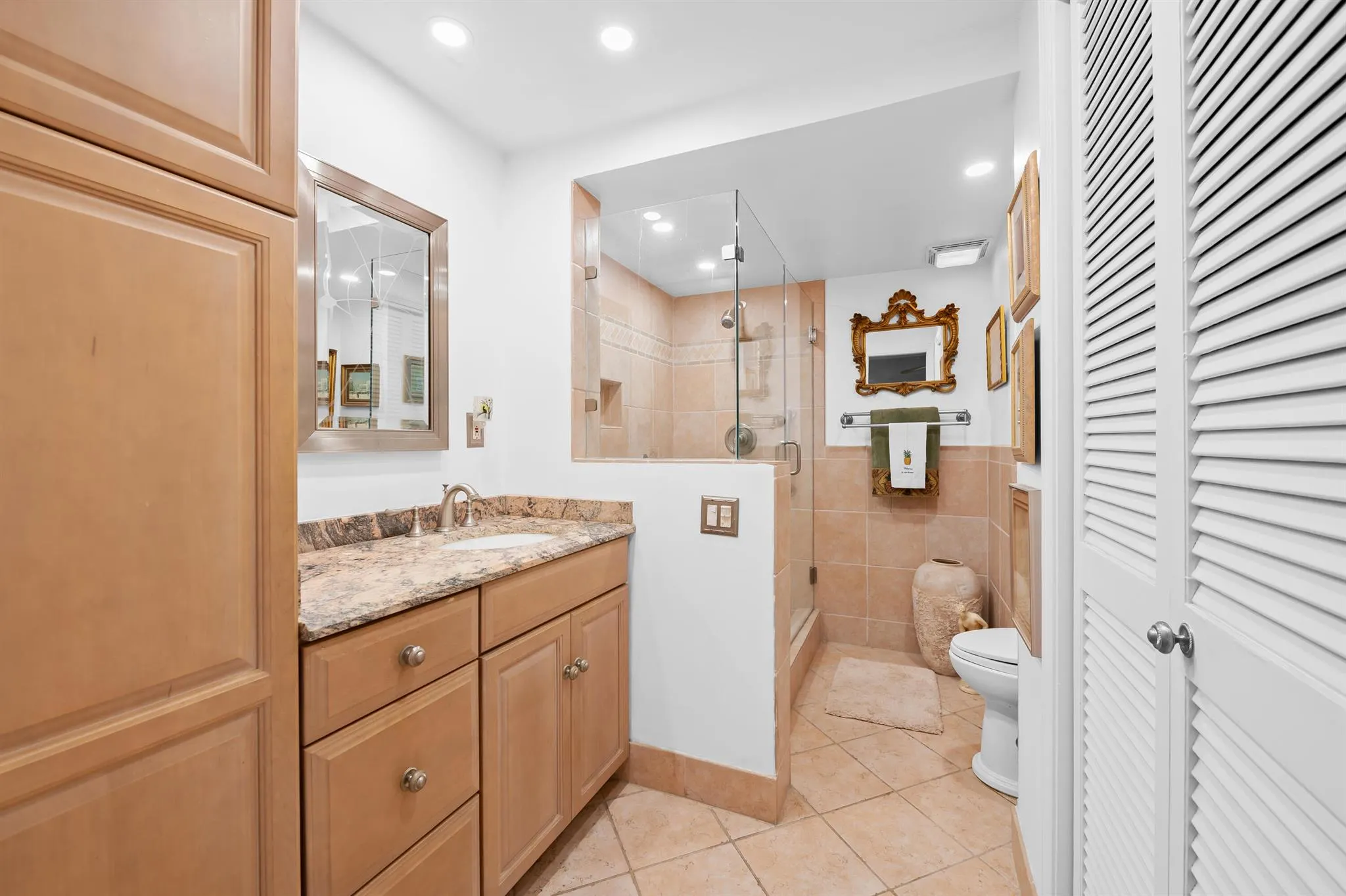 5900 NE 7th Avenue, #106n