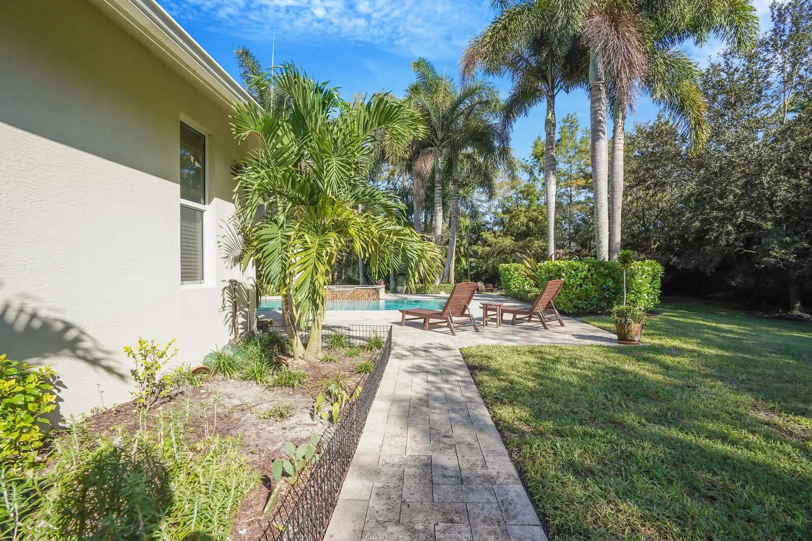 15132 87th Trail N