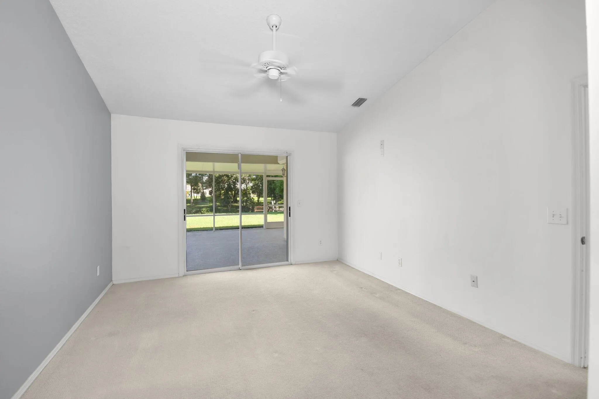 503 NE Solida Circle