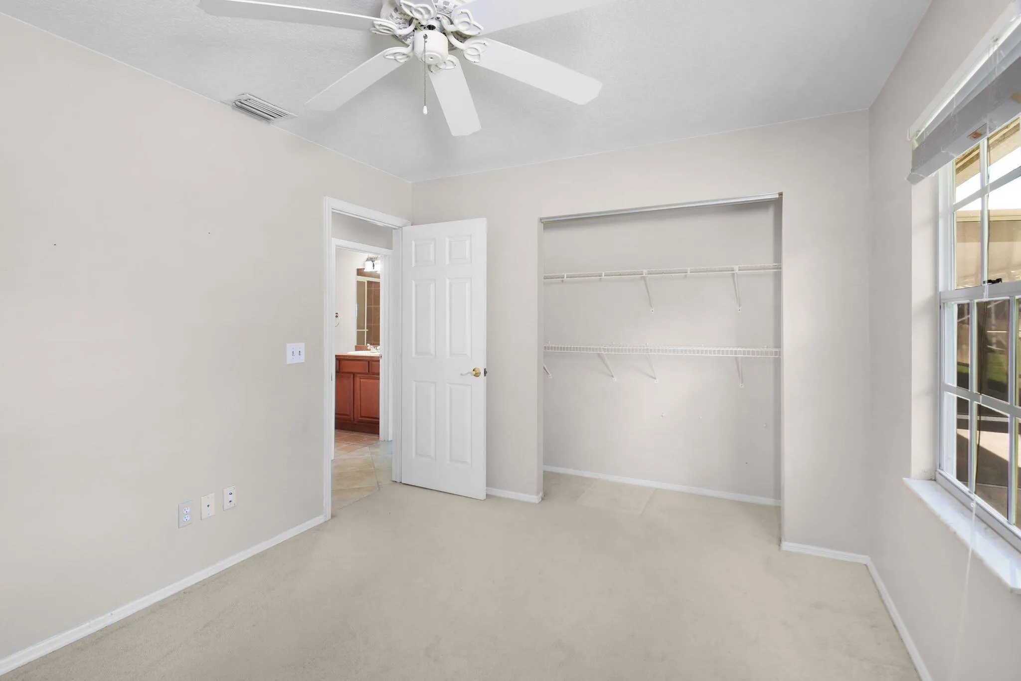 503 NE Solida Circle
