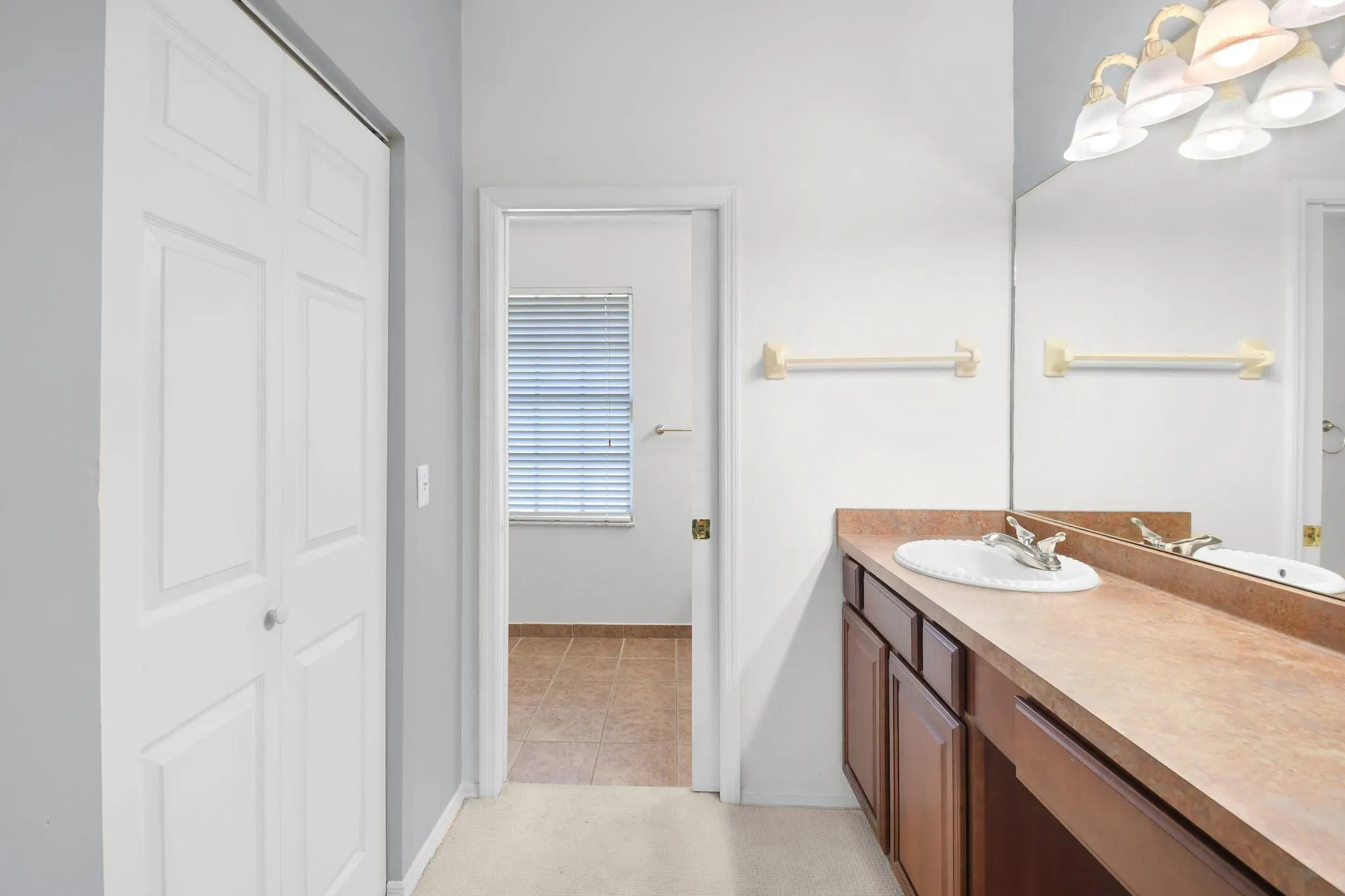 503 NE Solida Circle