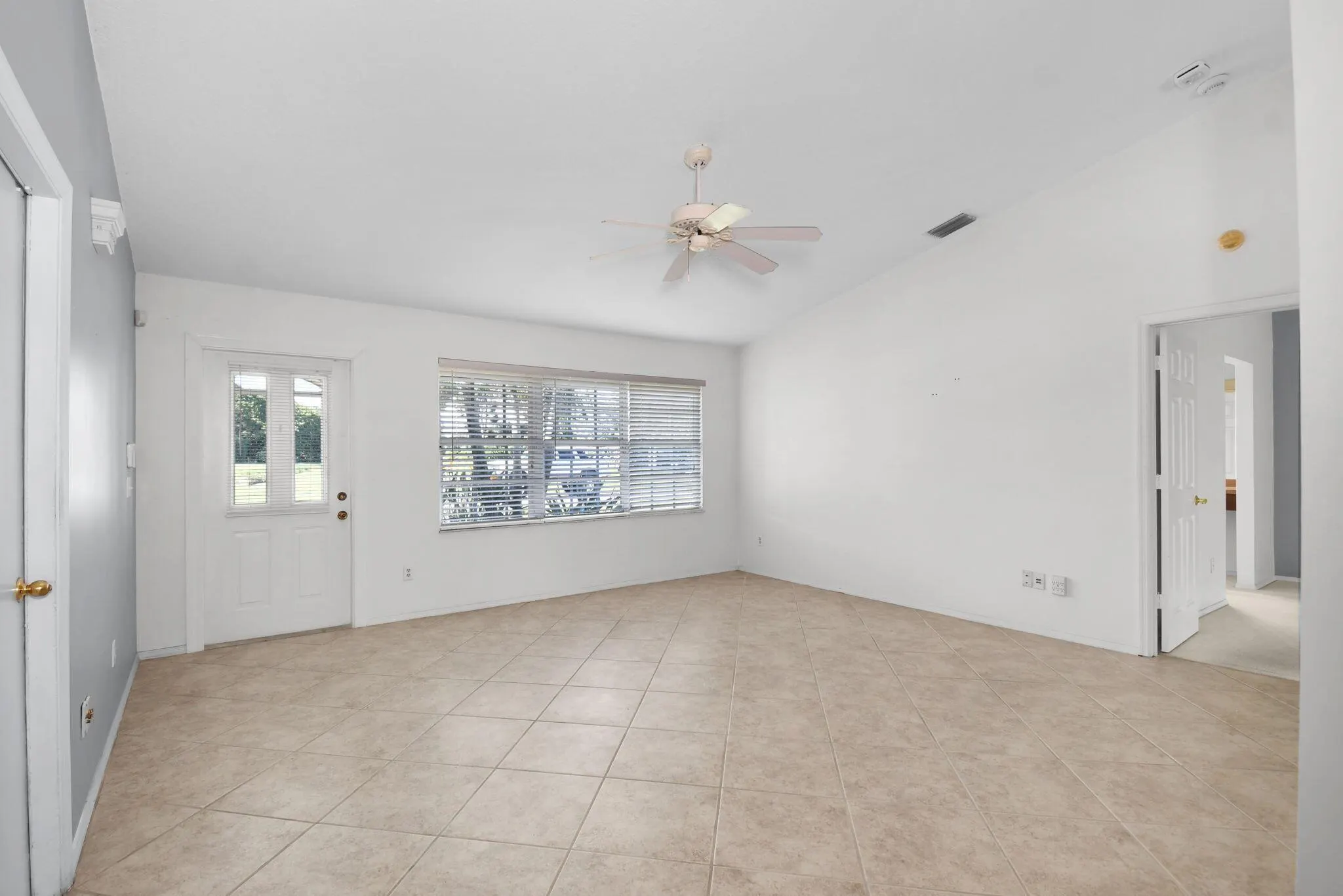 503 NE Solida Circle