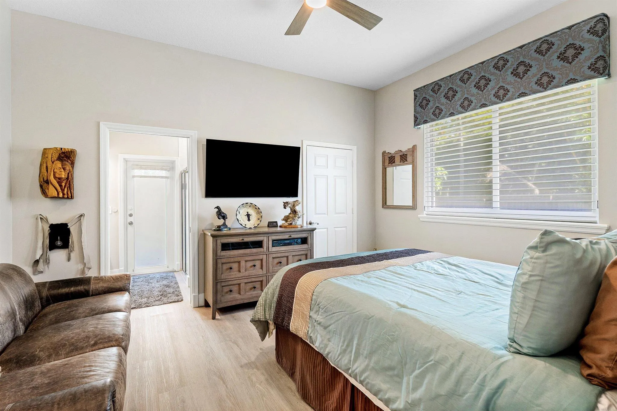 5661 Old Mystic Court