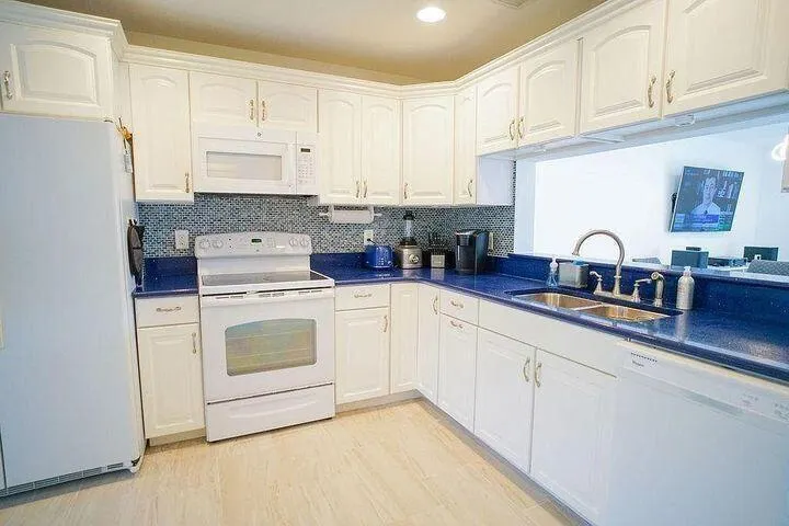 1511 Ocean Dunes Circle, #1511