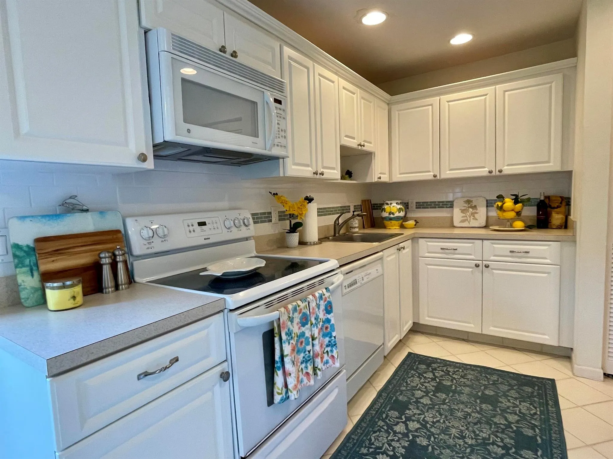 24 Stratford Drive, #A