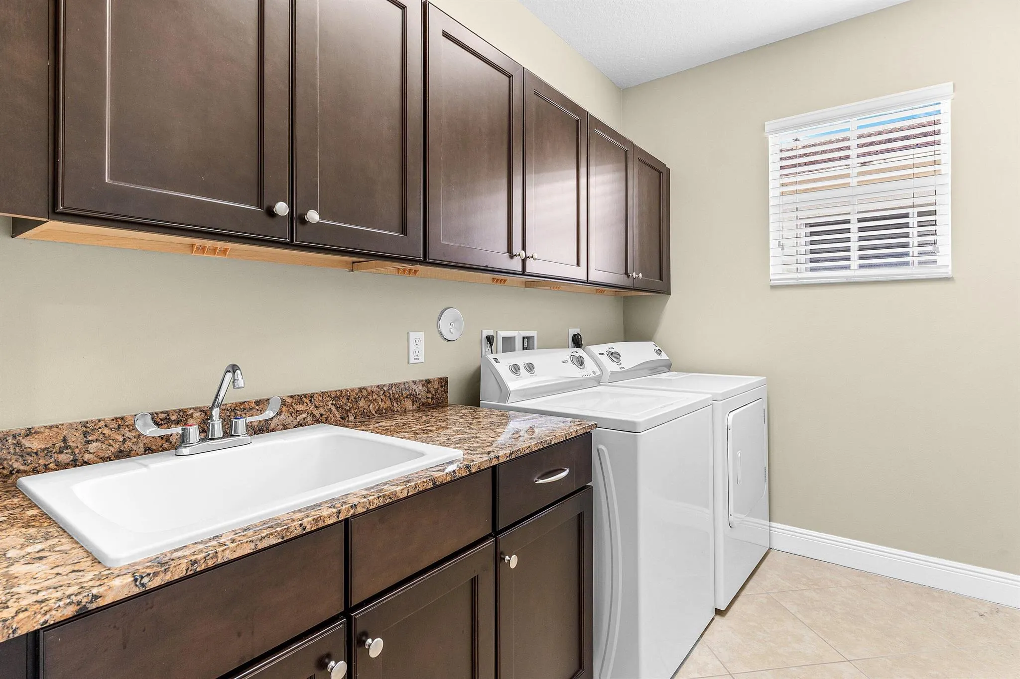 2115 Foxtail View Court