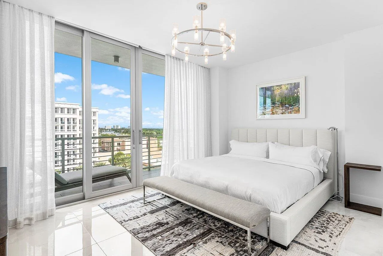 475 E Royal Palm Road, #805