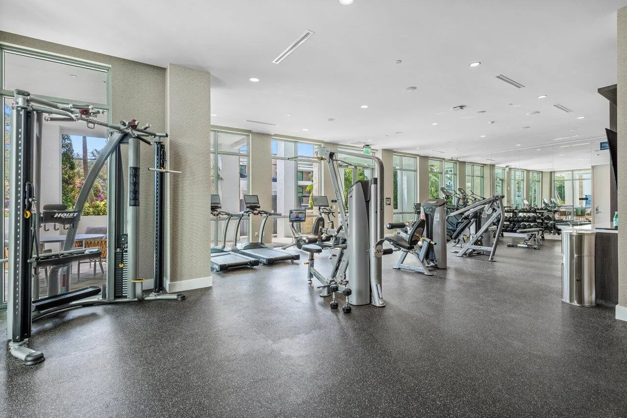 475 E Royal Palm Road, #805