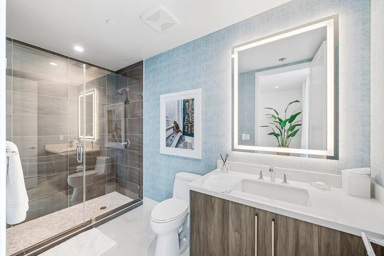 475 E Royal Palm Road, #805