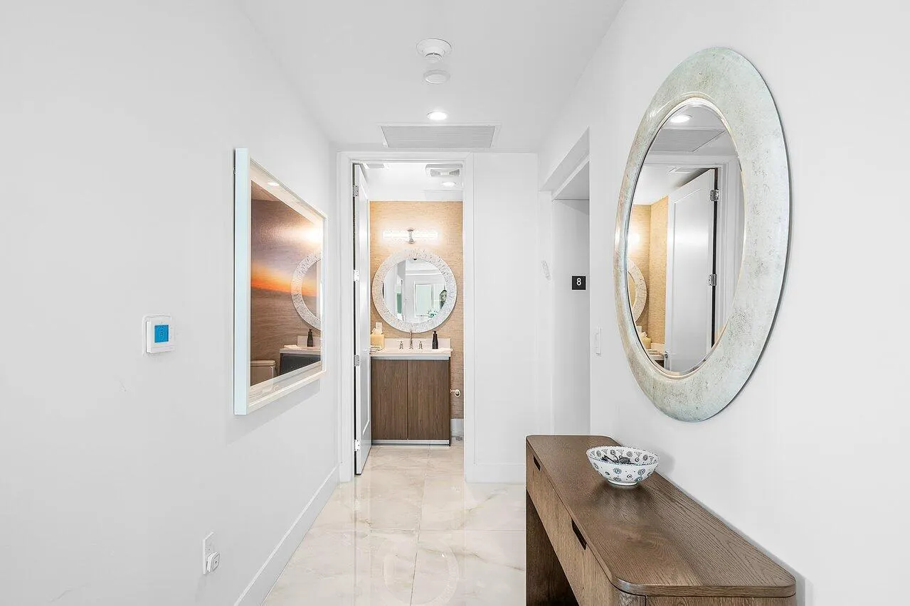 475 E Royal Palm Road, #805