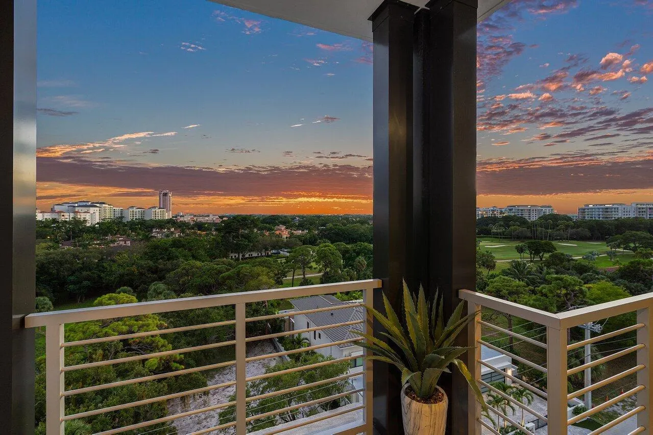475 E Royal Palm Road, #805