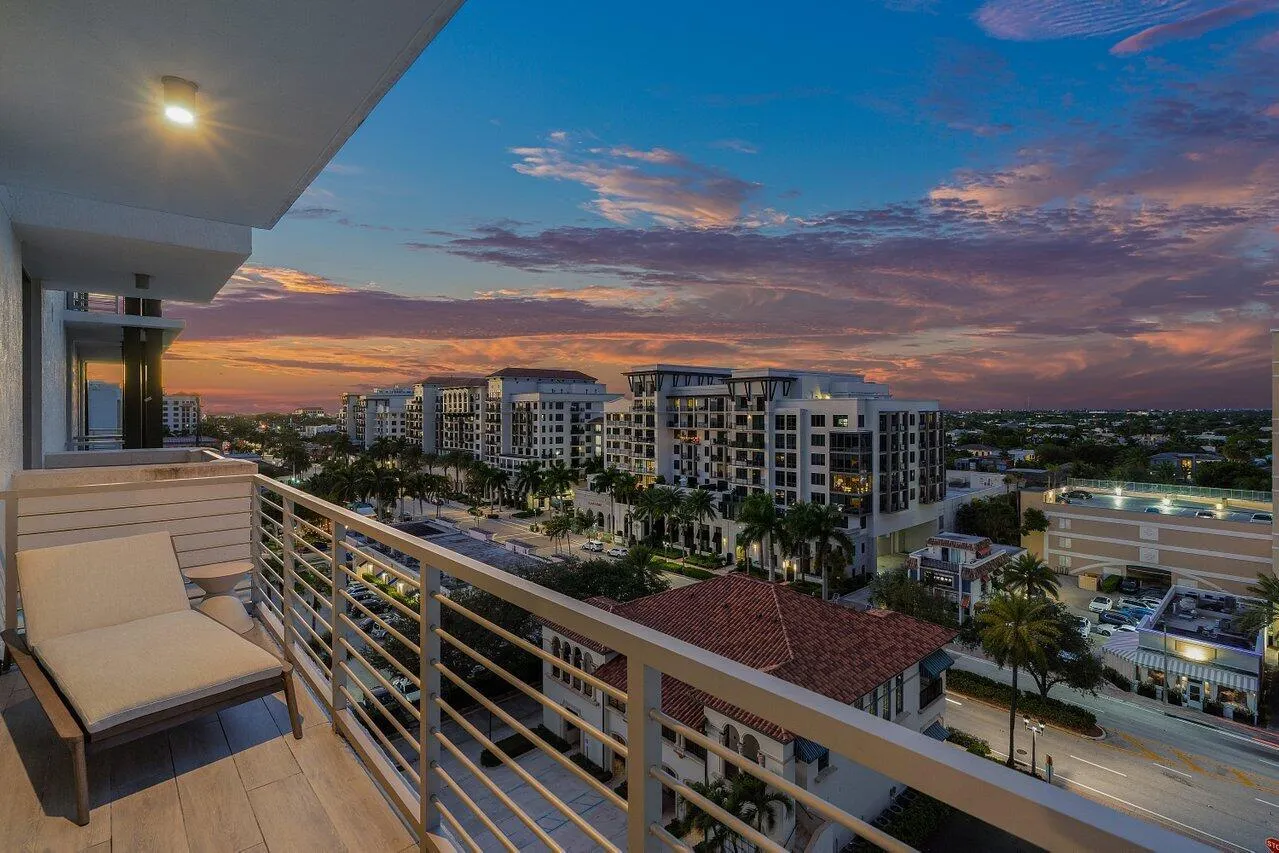 475 E Royal Palm Road, #805