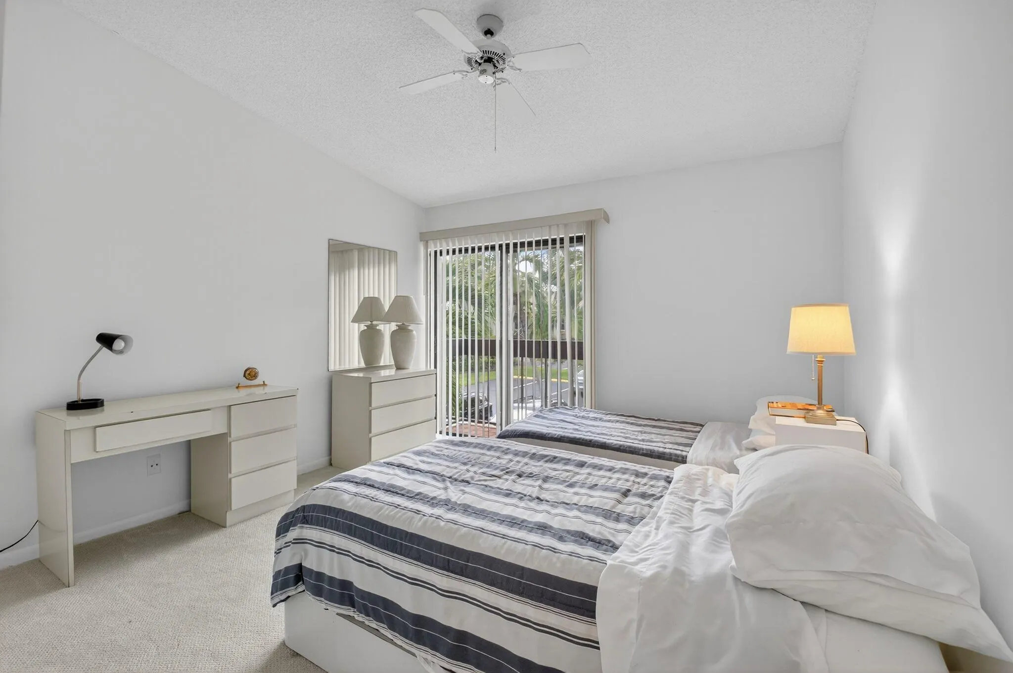 5055 Oak Hill Lane, #222