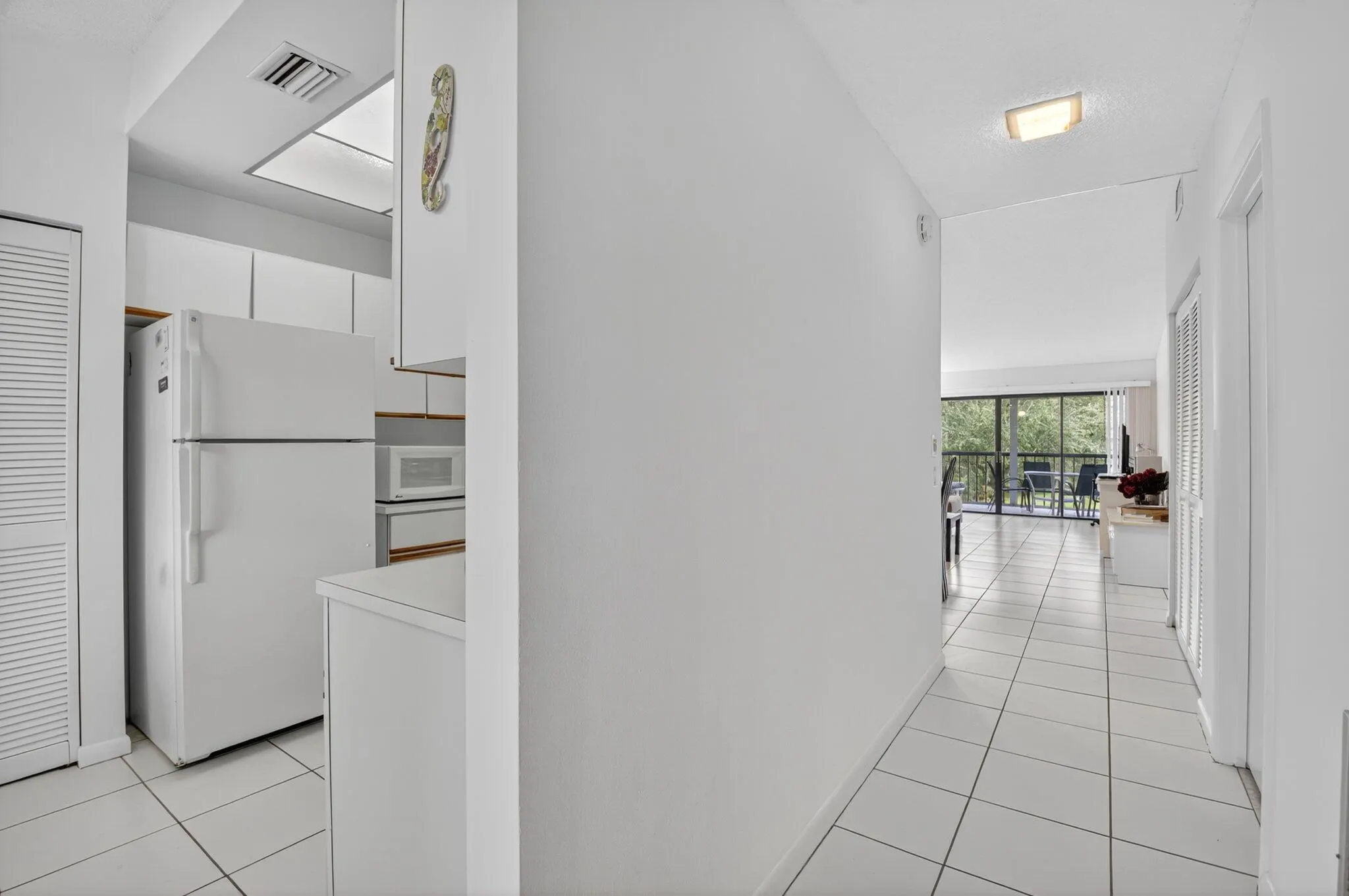 5055 Oak Hill Lane, #222