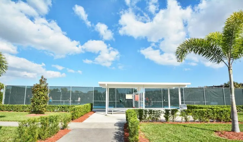 273 Mansfield G, #273