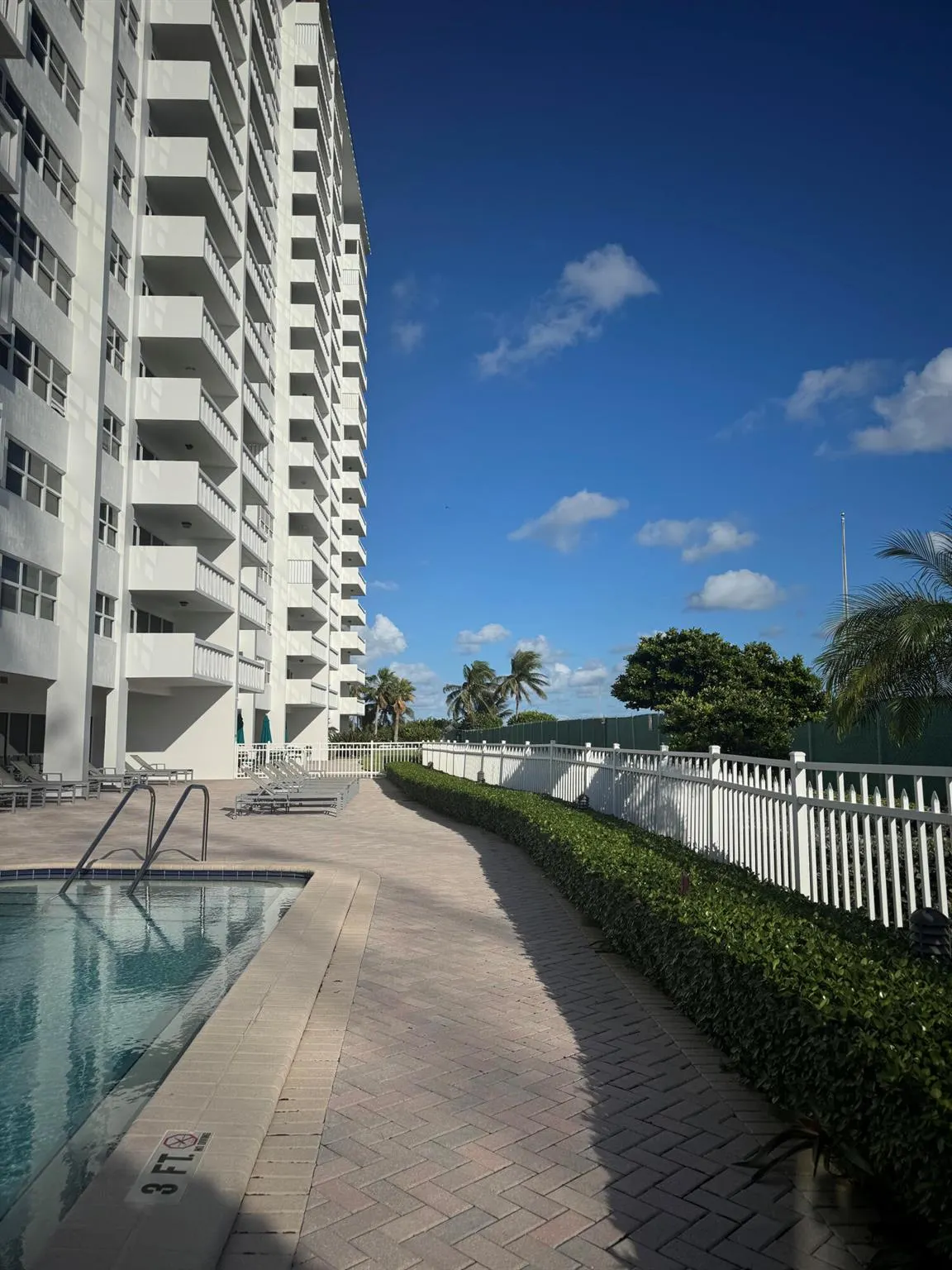 2100 S Ocean Drive, #6a