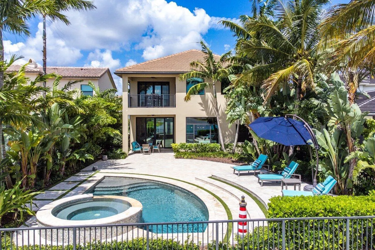 8348 Grand Prix Lane