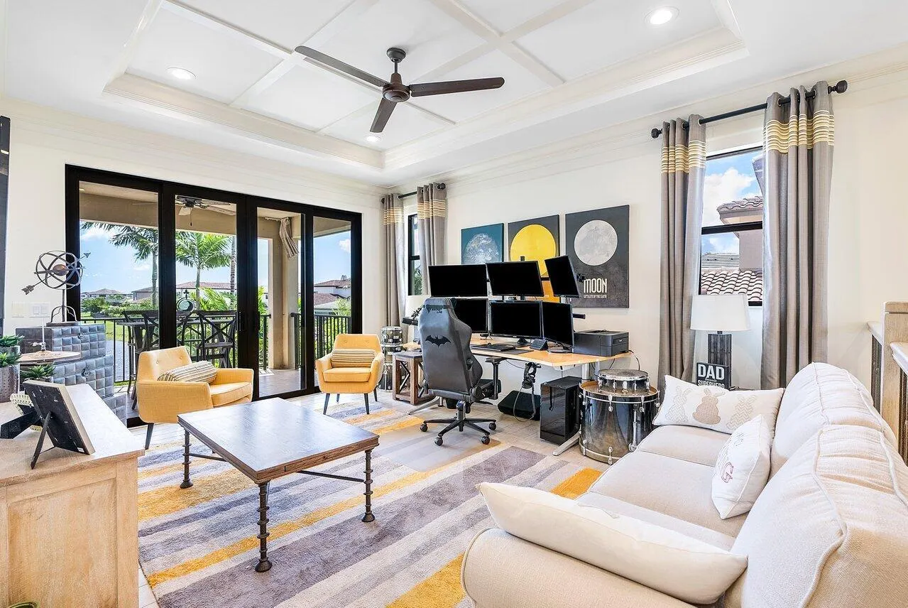 8348 Grand Prix Lane