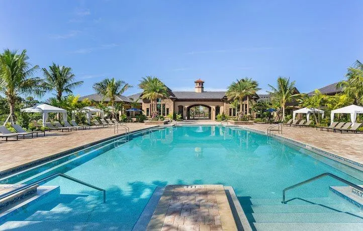 8348 Grand Prix Lane