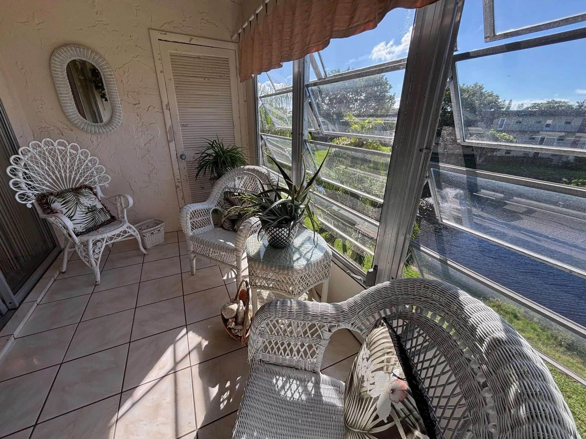 721 Lori Drive, #305