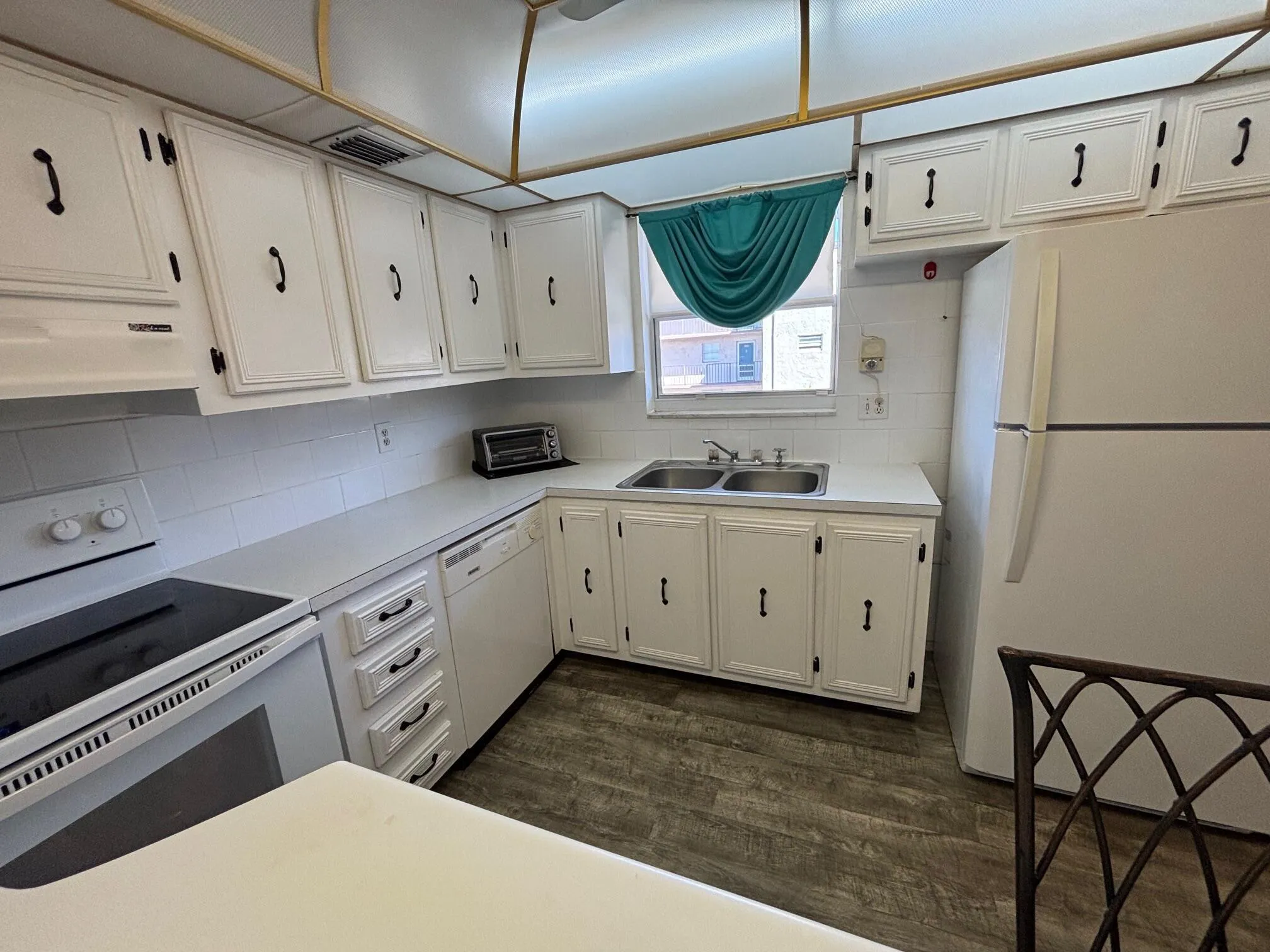 721 Lori Drive, #305