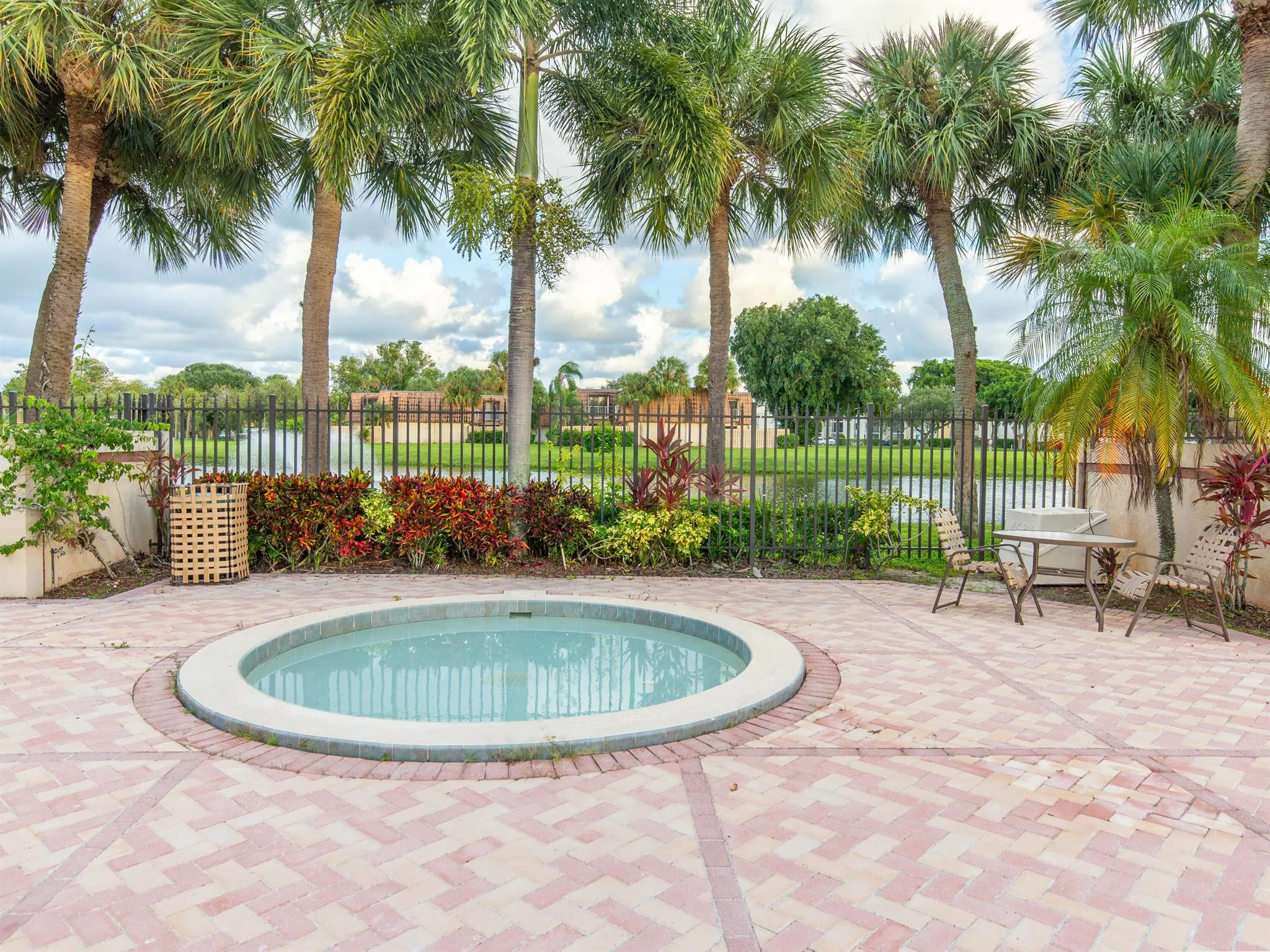 855 Blue Ridge Circle, #855
