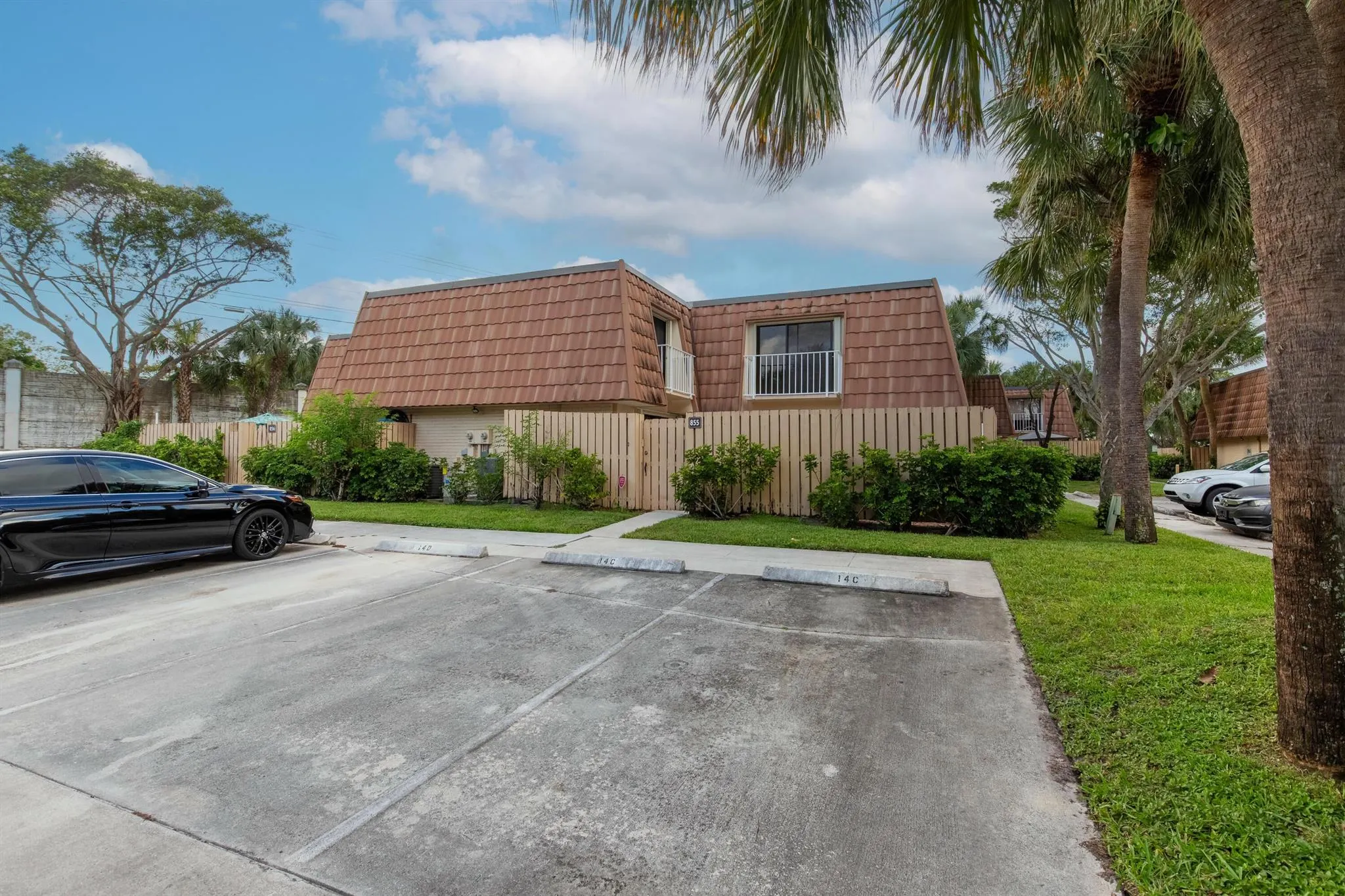 855 Blue Ridge Circle, #855
