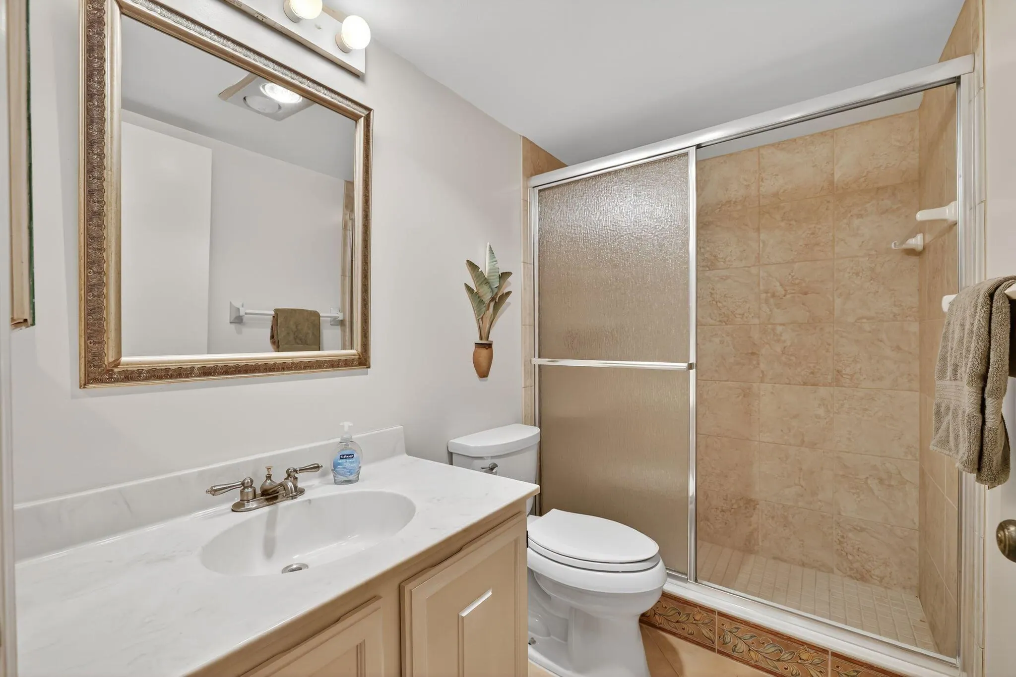 2400 S Ocean Drive, #6445