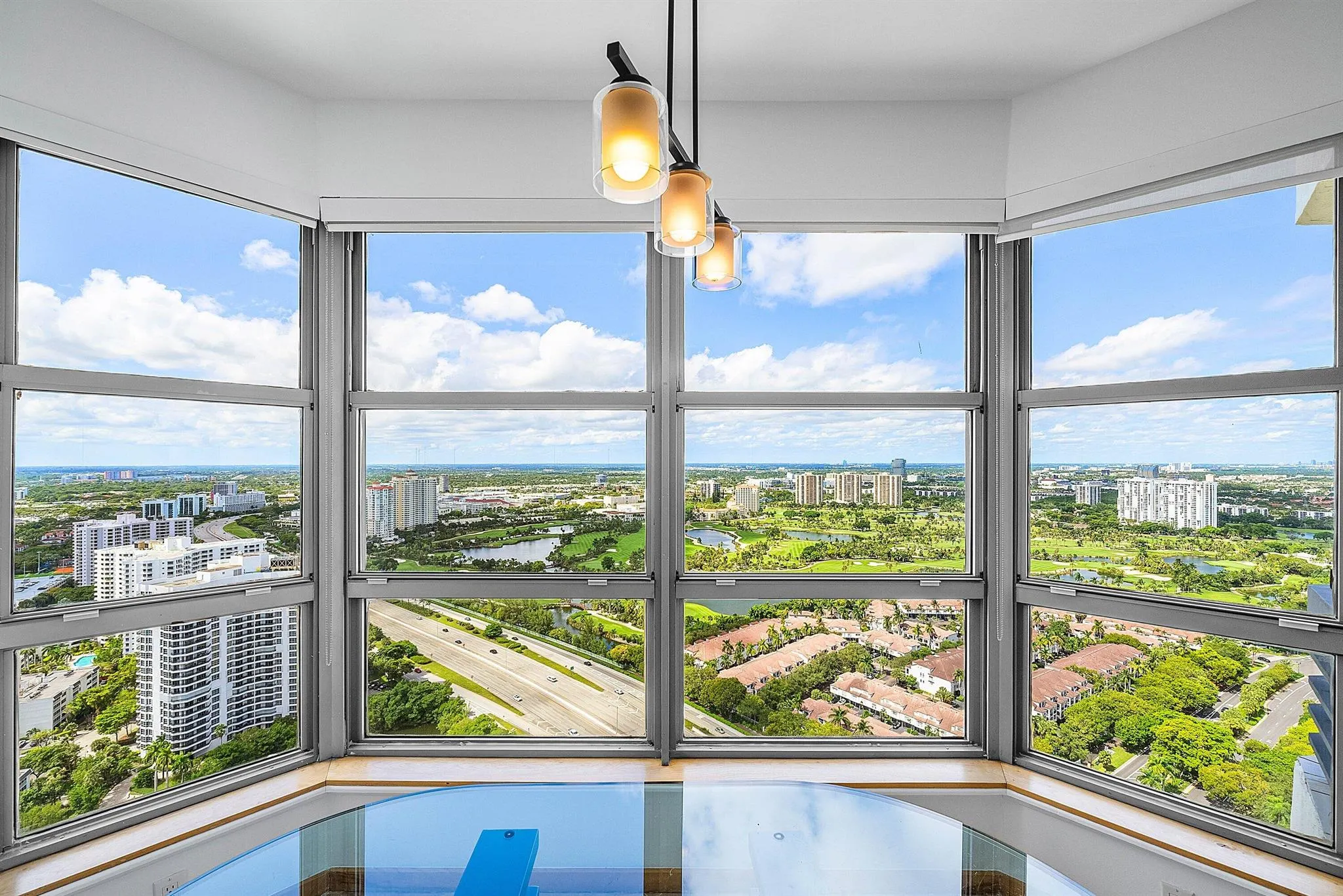 3500 Mystic Pointe Drive, #Ph4