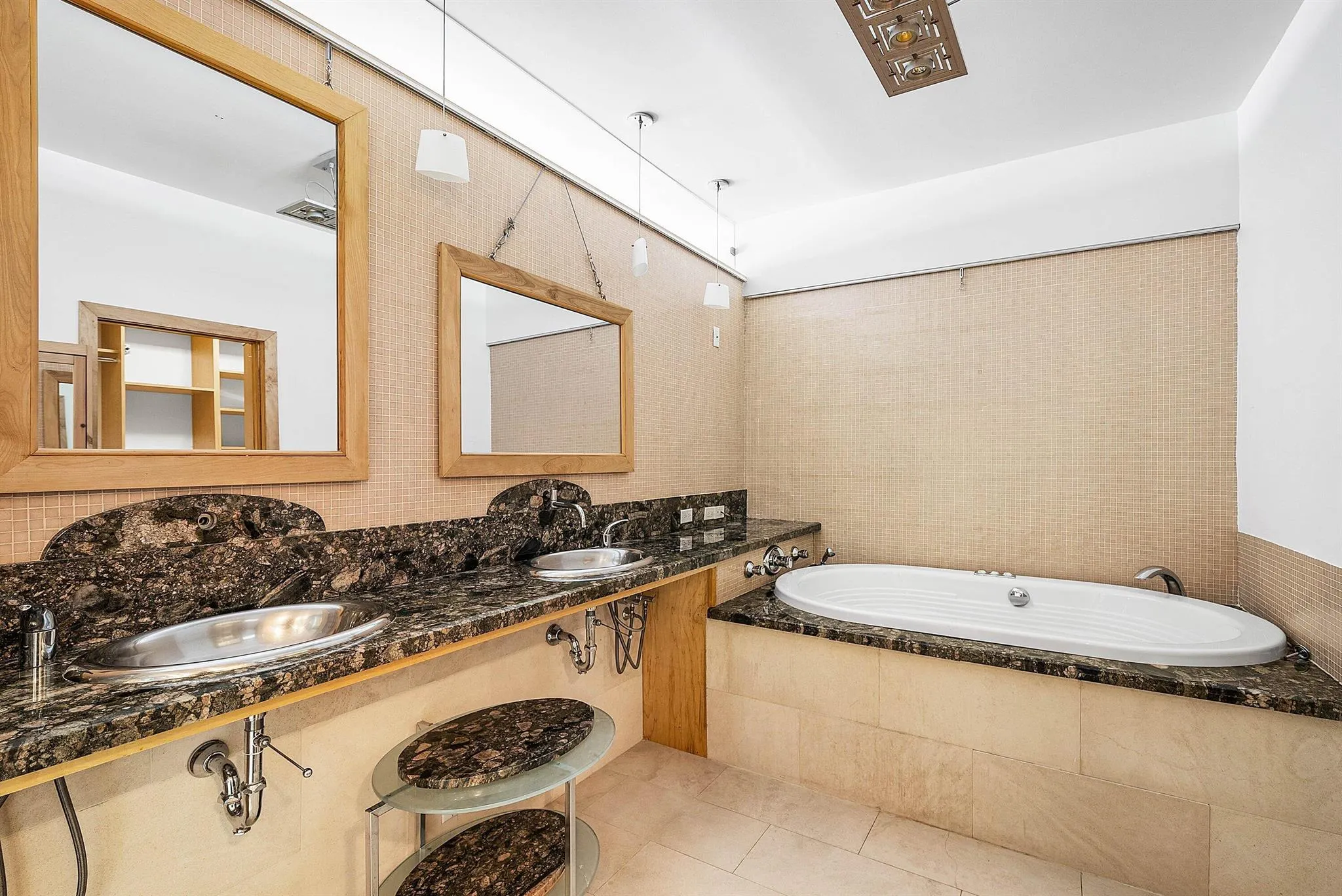 3500 Mystic Pointe Drive, #Ph4