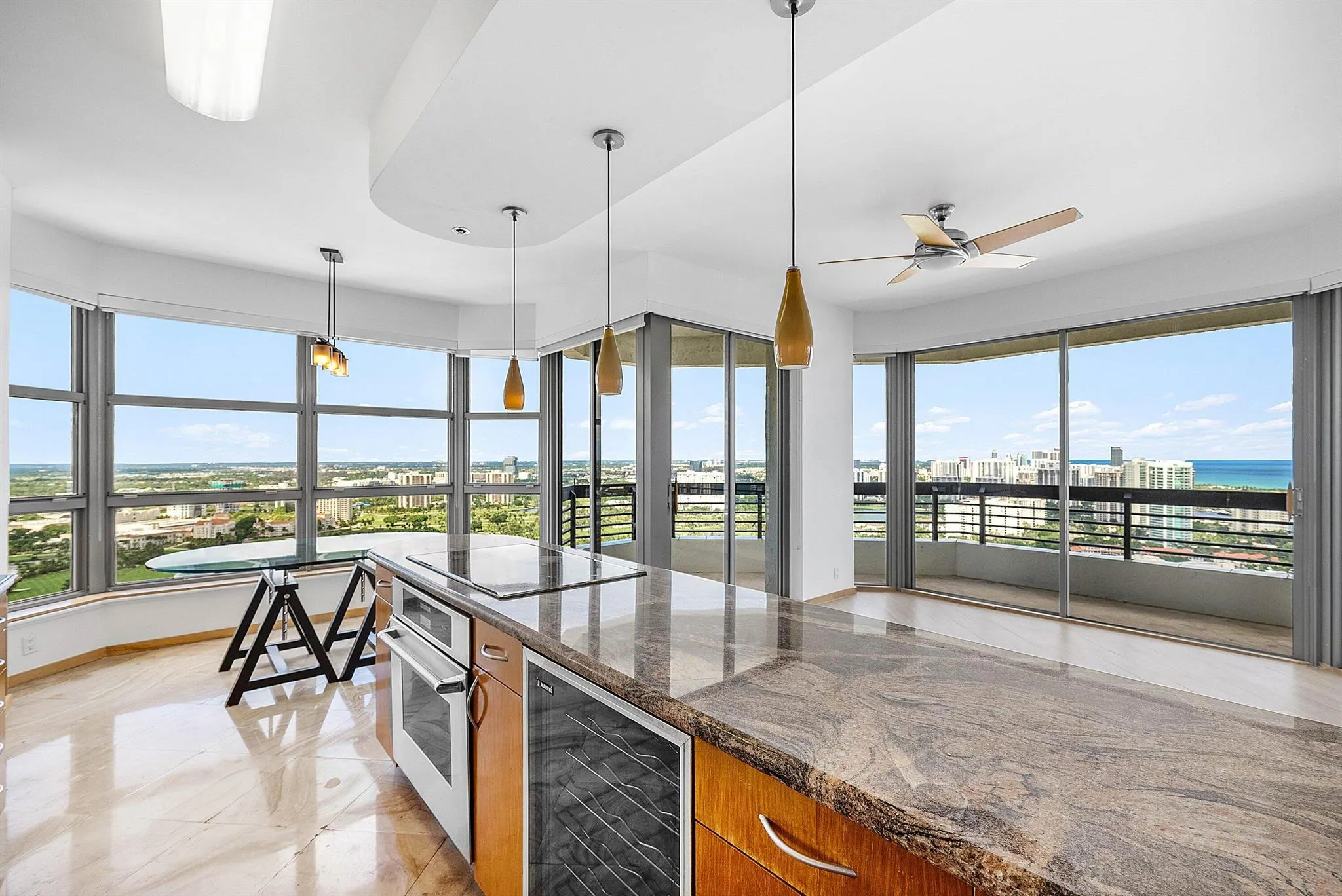 3500 Mystic Pointe Drive, #Ph4