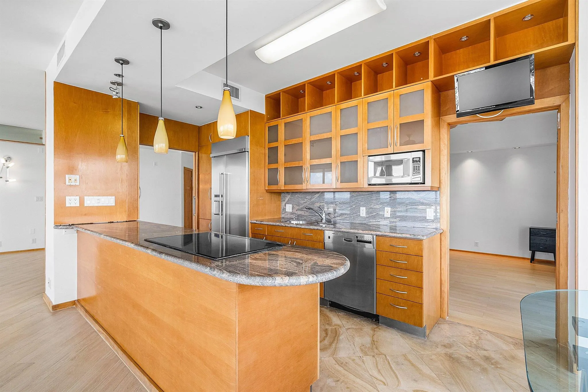3500 Mystic Pointe Drive, #Ph4
