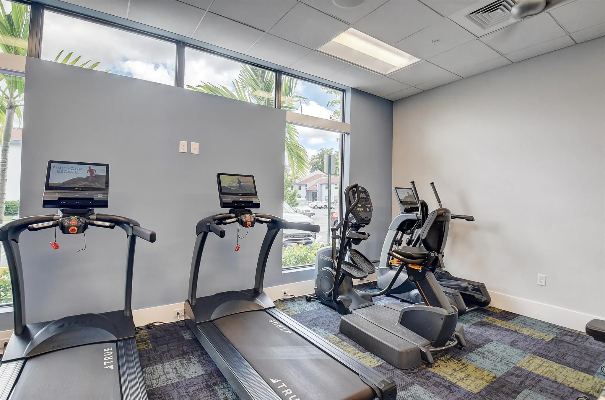 6525 S Oriole Boulevard, #2060