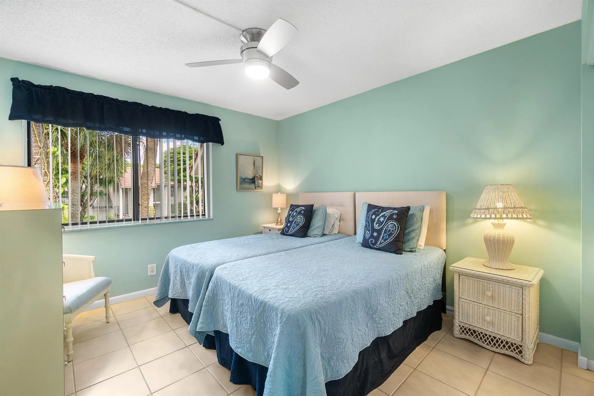 5533 Fairway Park Drive, #204
