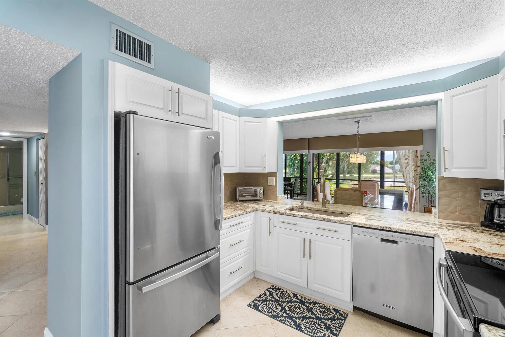 5533 Fairway Park Drive, #204