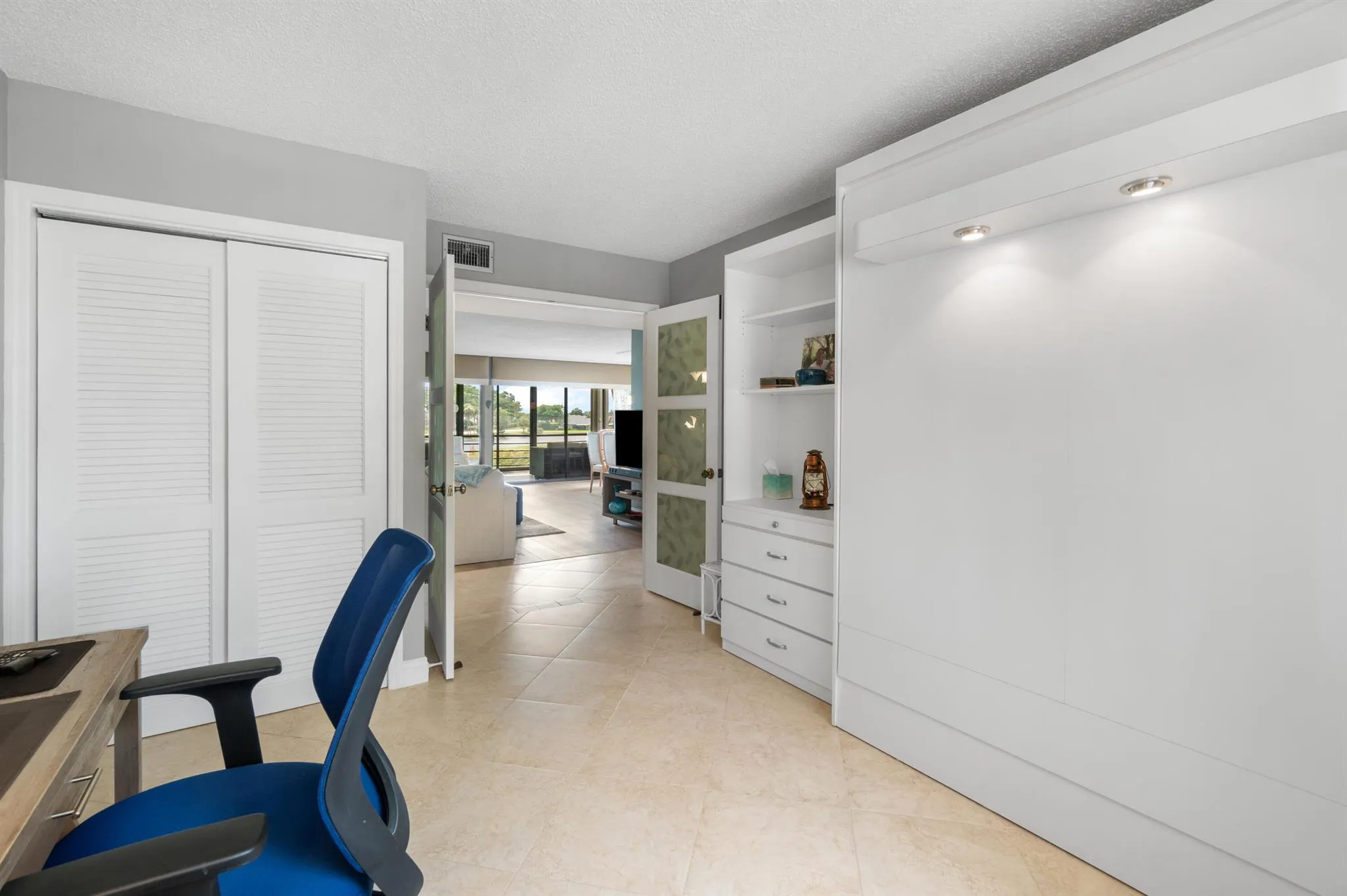 5533 Fairway Park Drive, #204