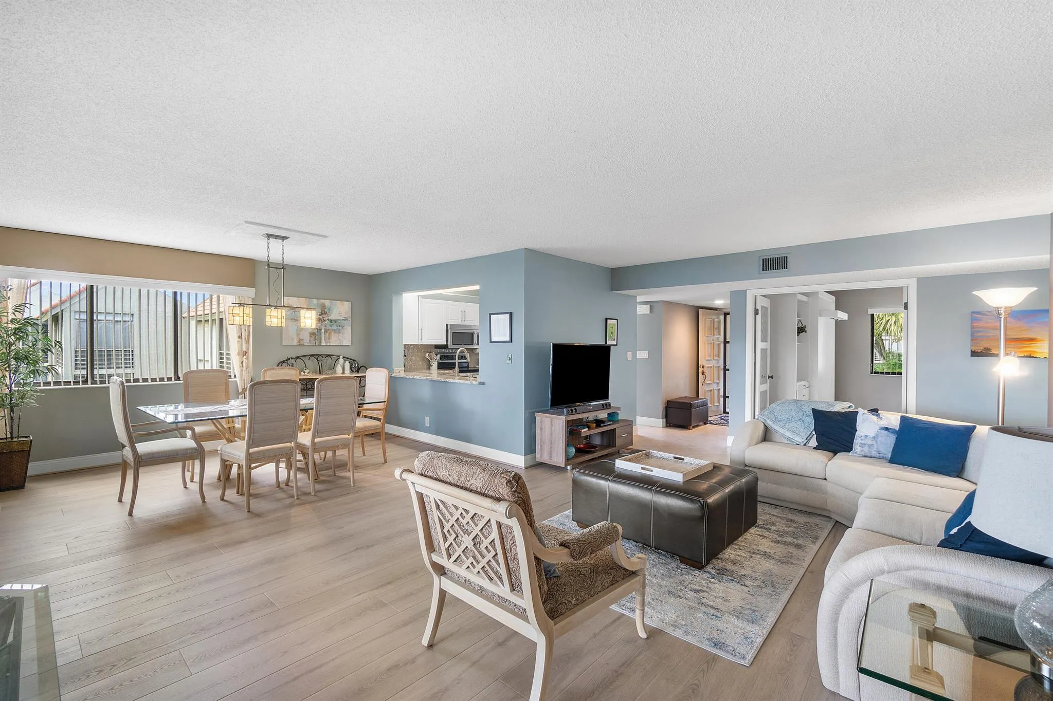 5533 Fairway Park Drive, #204