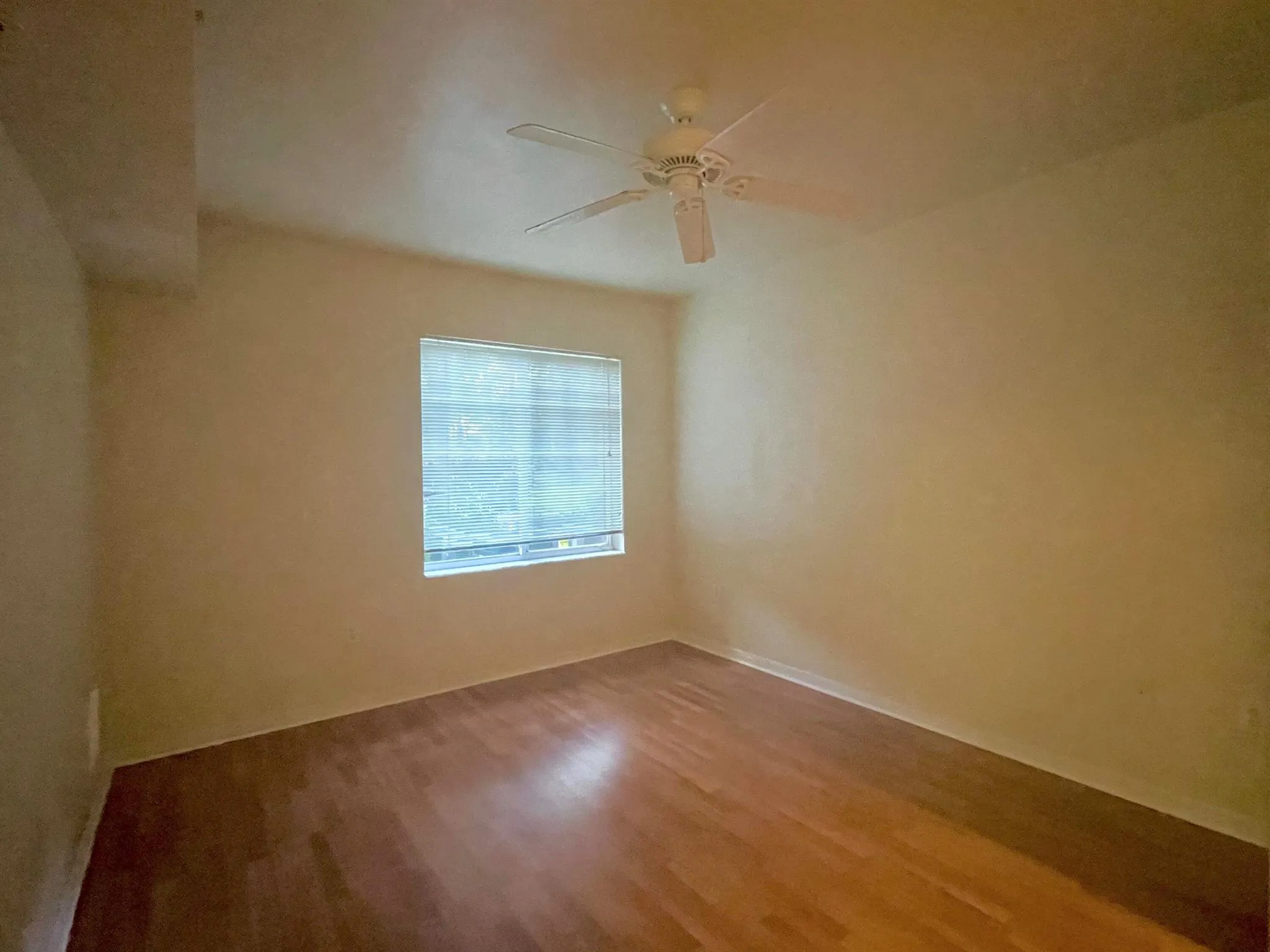 6533 Emerald Dunes Drive, #107